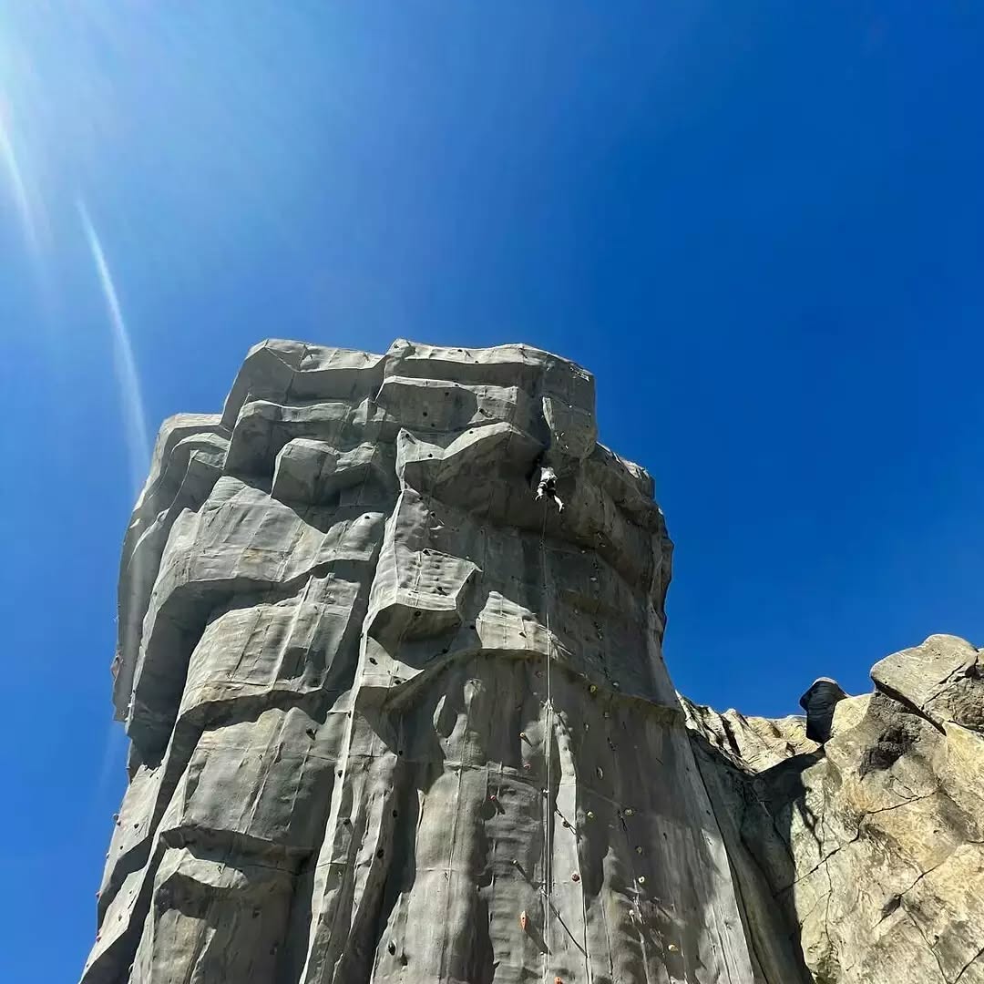 La torre de El Tornillo, el rocódromo de San Pedro Alcántara